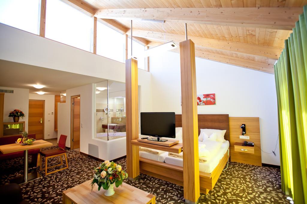 Hotel Und Appartementhof Waldeck Bad Füssing Kültér fotó