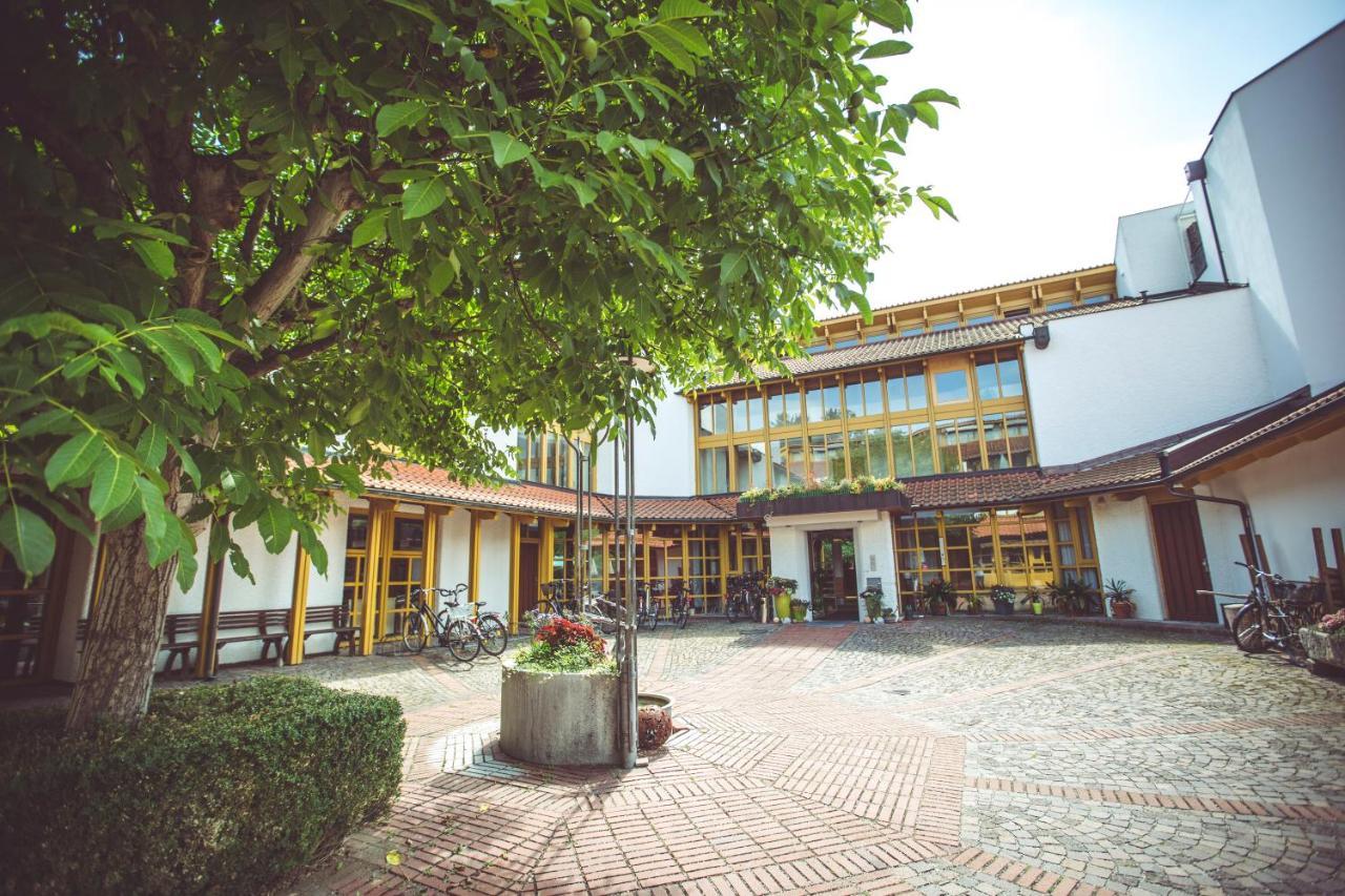 Hotel Und Appartementhof Waldeck Bad Füssing Kültér fotó